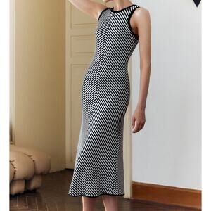 Commense Contrast Trim Sleeveless Striped Knit Midi Dress M NWT